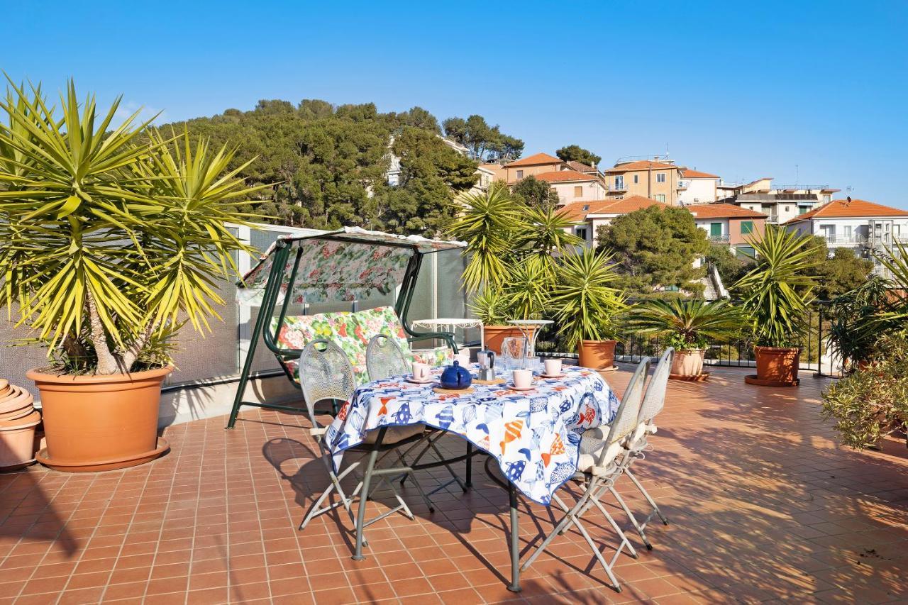Attico Cielo E Mare Appartement Spotorno Buitenkant foto