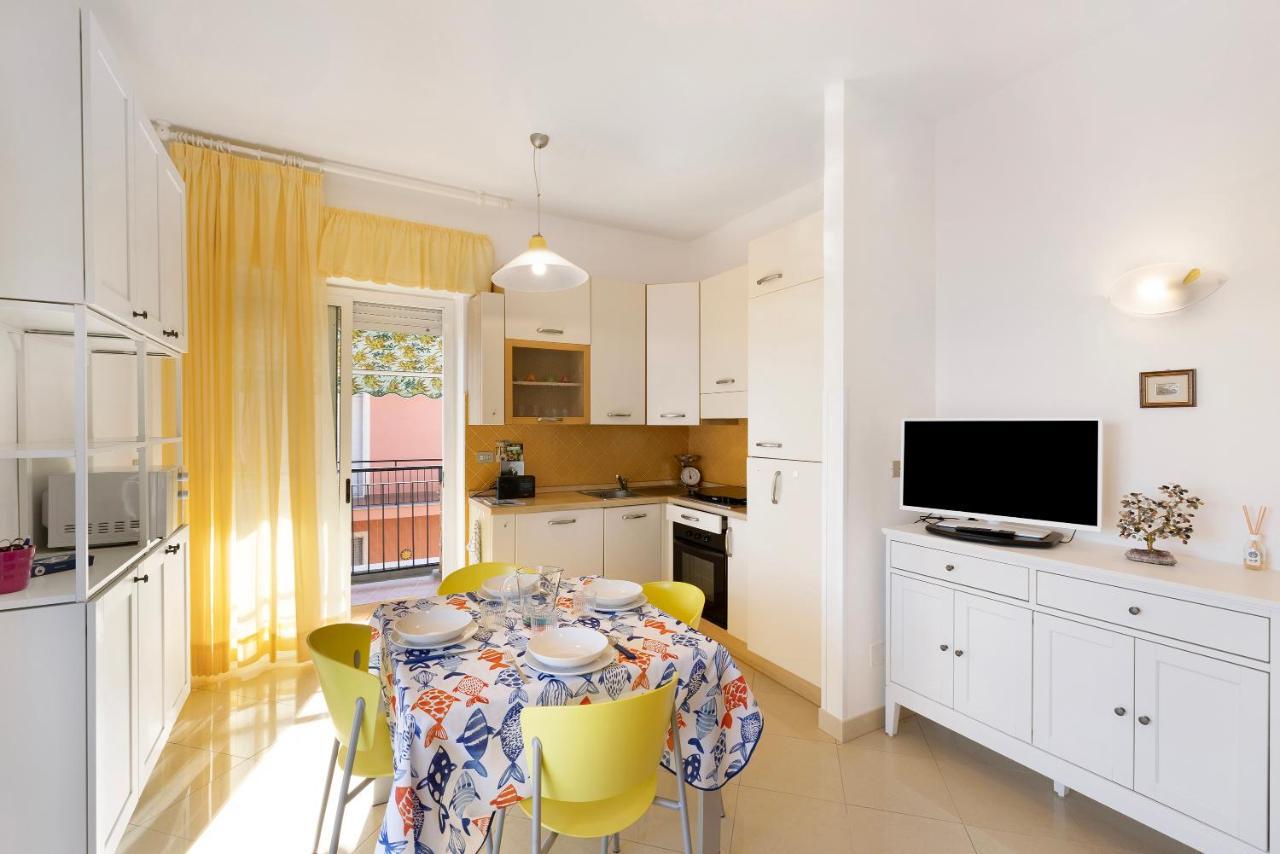 Attico Cielo E Mare Appartement Spotorno Buitenkant foto