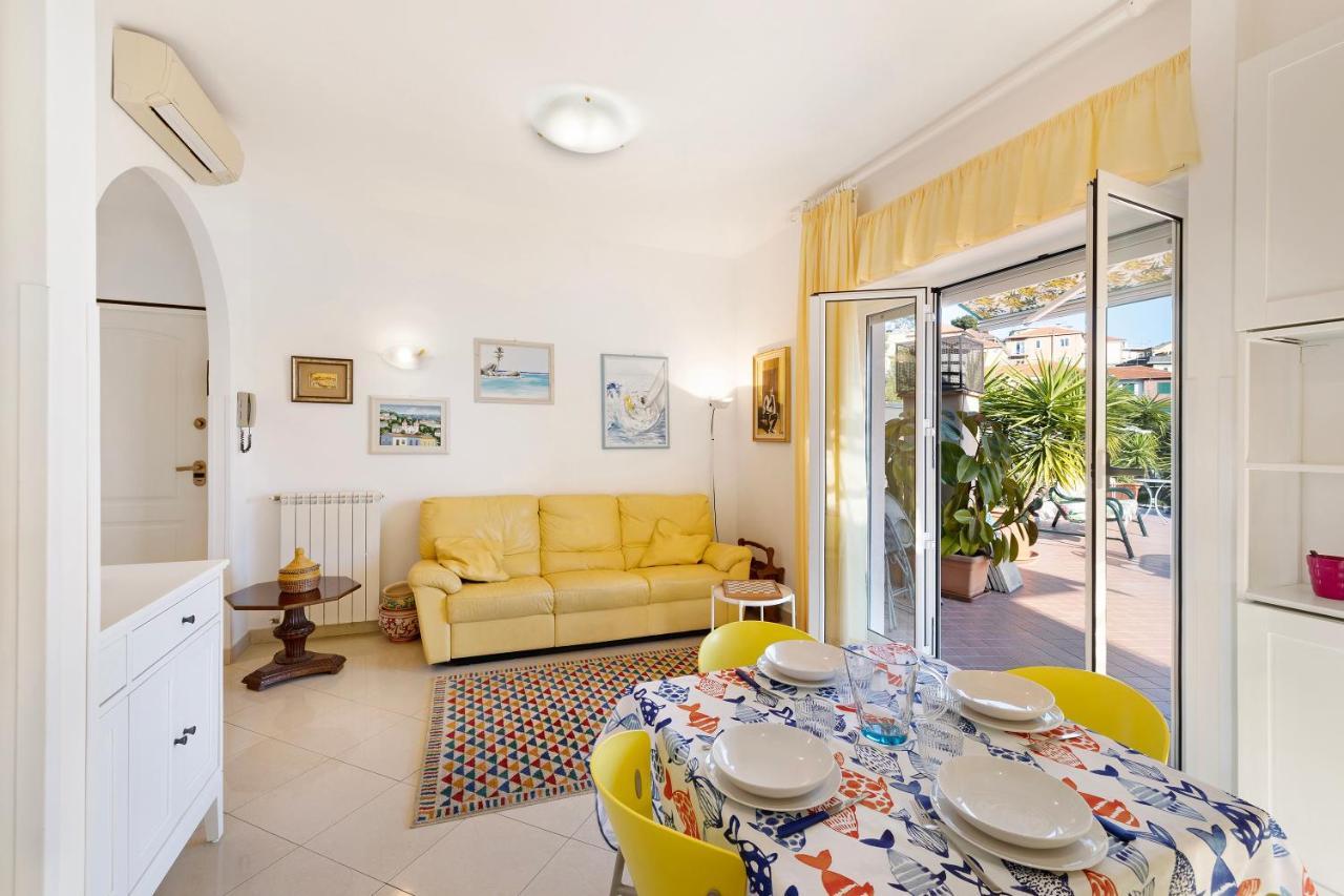 Attico Cielo E Mare Appartement Spotorno Buitenkant foto