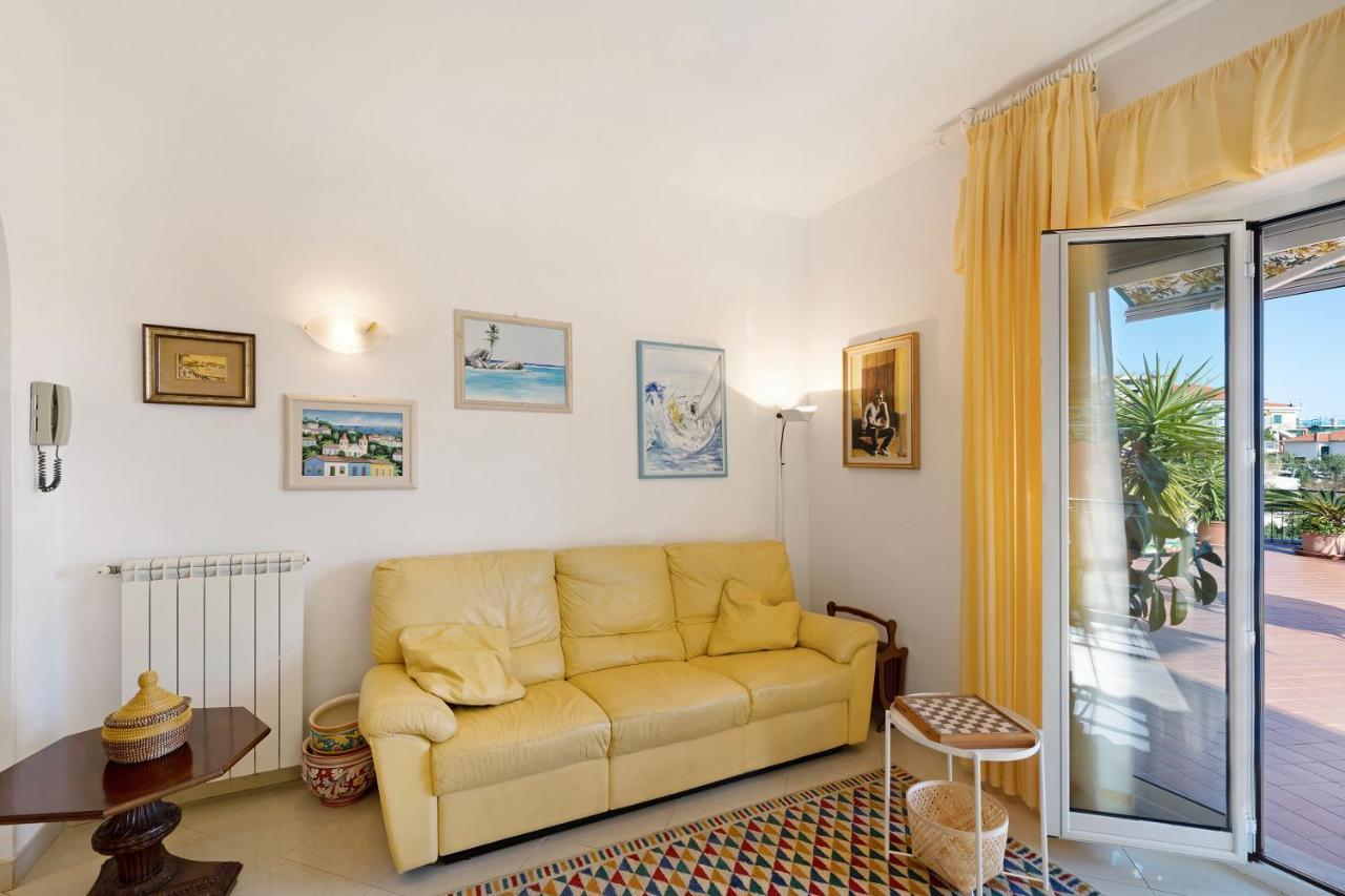 Attico Cielo E Mare Appartement Spotorno Buitenkant foto