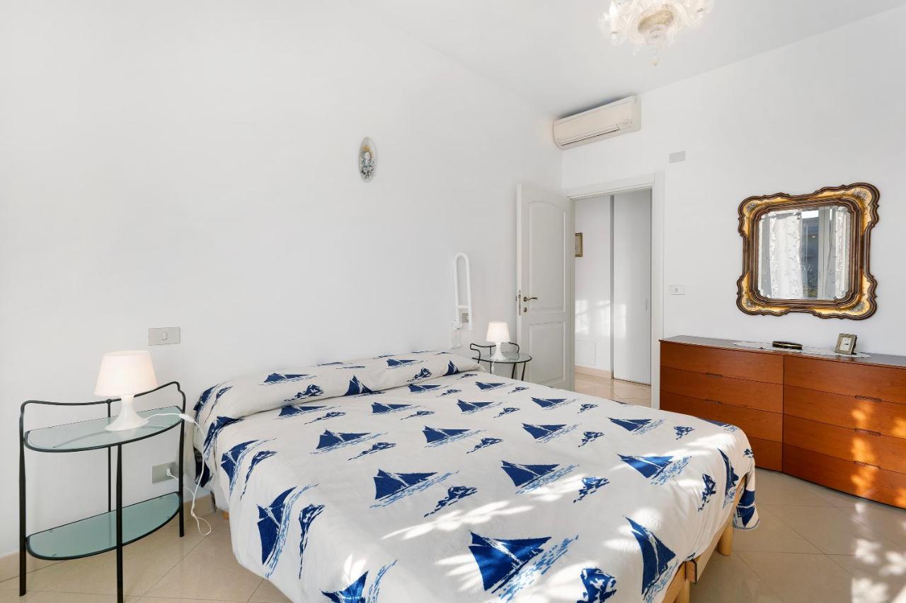 Attico Cielo E Mare Appartement Spotorno Buitenkant foto